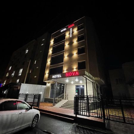 Hotel Nova ビシュケク エクステリア 写真