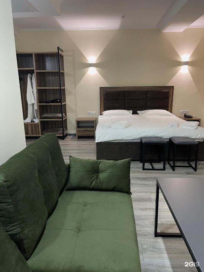 Hotel Nova ビシュケク エクステリア 写真