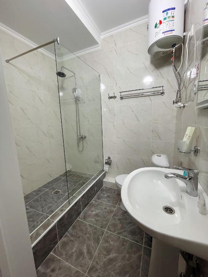 Hotel Nova ビシュケク エクステリア 写真