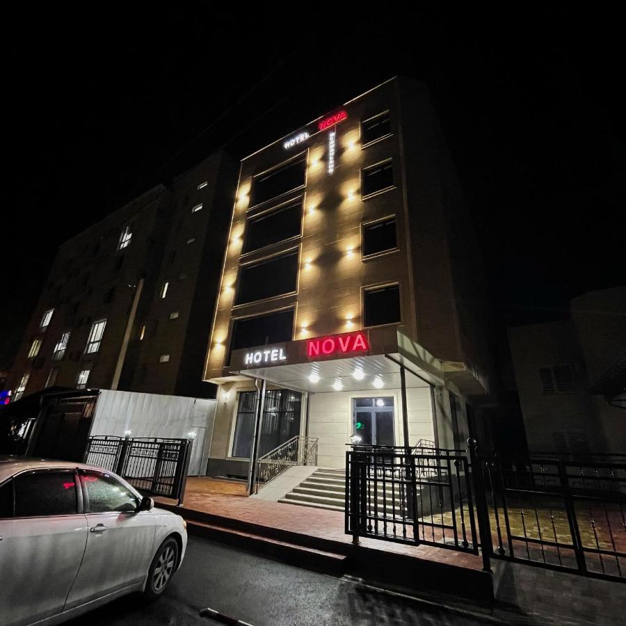 Hotel Nova ビシュケク エクステリア 写真